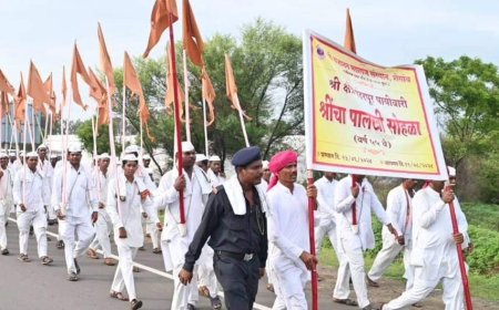 गजानन महाराज पालखीचे सोलापुरात आगमन