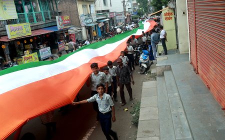 अभाविप आणि मॉडर्न प्राथमिक व हायस्कूल यांच्या संयुक्त विद्यमाने ३०१ फुटी तिरंगा पदयात्रेचे आयोजन..