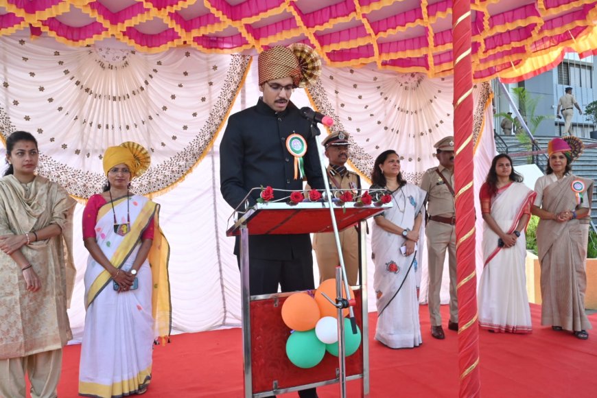 सोलापूरचा स्वातंत्र्यलढा हा भारतीय स्वातंत्र्य चळवळीतील ऐतिहासिक लढा-जिल्हाधिकारी कुमार आशीर्वाद