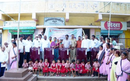 श्रीशैल हत्तुरे यांच्याकडून  अंगणवाडींना फ्रीज वाटप