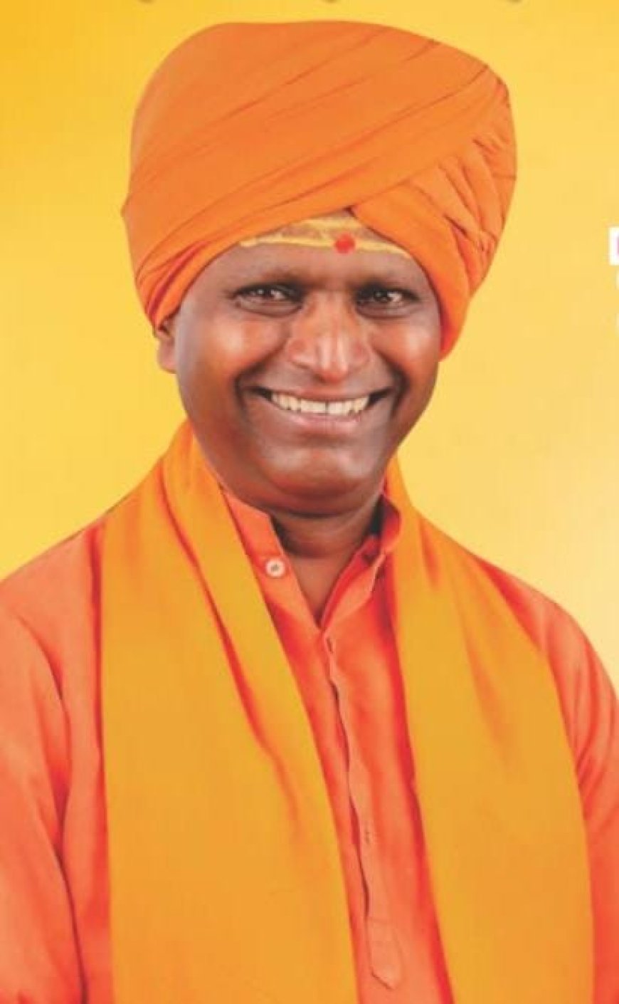 महंत रामगिरी महाराज आणि पोलीस अधिक़ार्यांत शाब्दीक चकमक