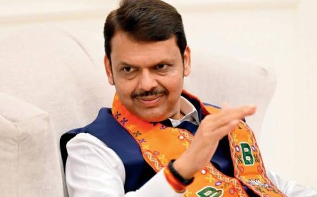 फिक्सरना देवाभाऊचा सिक्सर