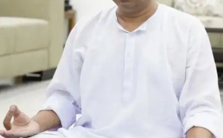 होशियार! केजरीभाईची हायटेक विपश्यना