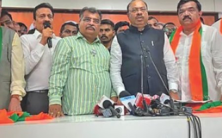 या हो या... अवघे सारे या! पापम् पवित्रम्!*पार्टी विथ डिफरन्स; हेच ते..