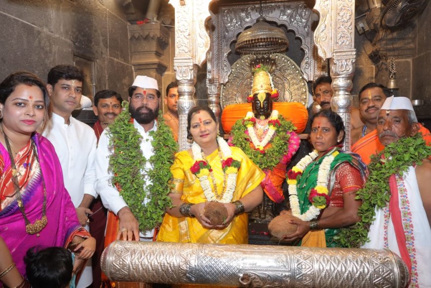 बळीराजाला सुख-समाधान लाभावे, यासाठी उपमुख्यमंत्री एकनाथ शिंदेंचे पांडुरंगाला साकडं!