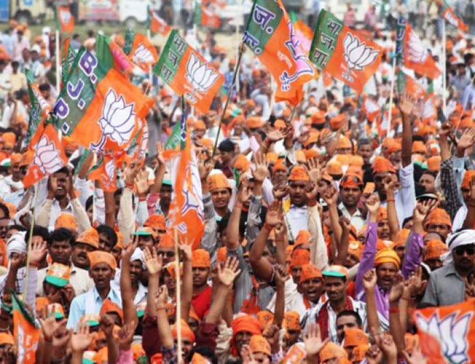 धक्कादायक सर्व्हे; भाजपाची 287 वर मुसंडी, काँग्रेसची पुन्हा घसरण, लोकसभेच्या 20 जागा धोक्यात