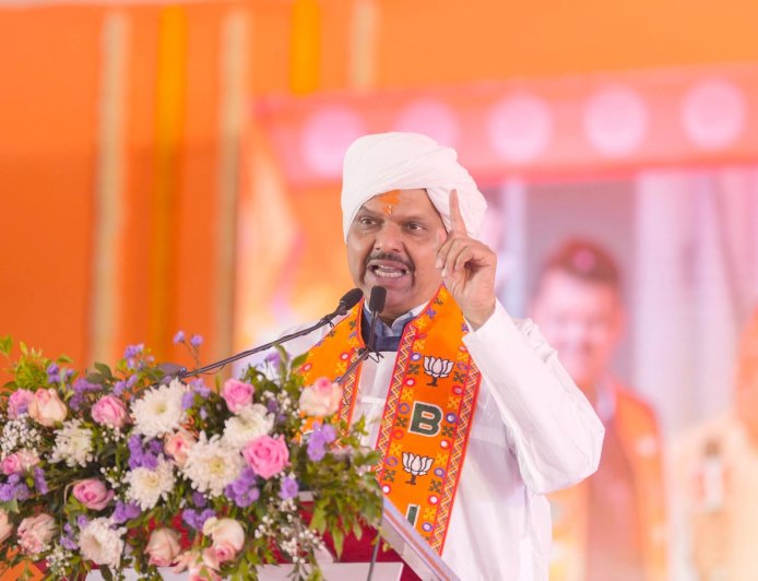 लाडक्या बहिणींना करणार लखपती दिदी, मुख्यमंत्री फडणवीसांची ग्वाही