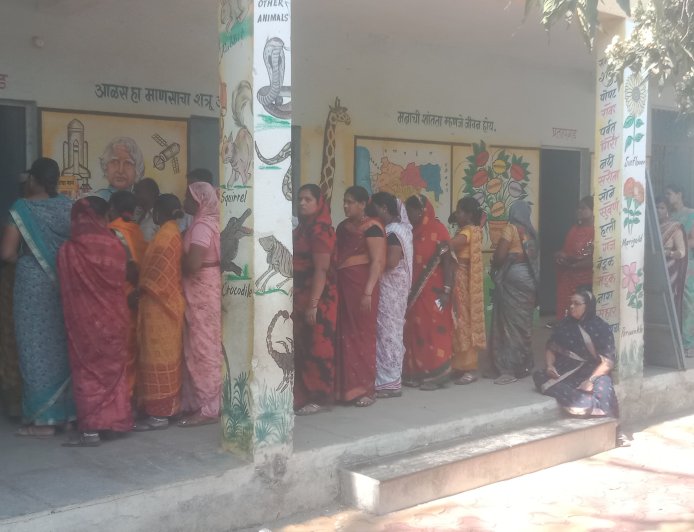 जि.प.,पं.स.चा आज फैसला मतदानात अनेक ठिकाणी राडे, महाराष्ट्राची वाटचाल बिहारच्या दिशेने?