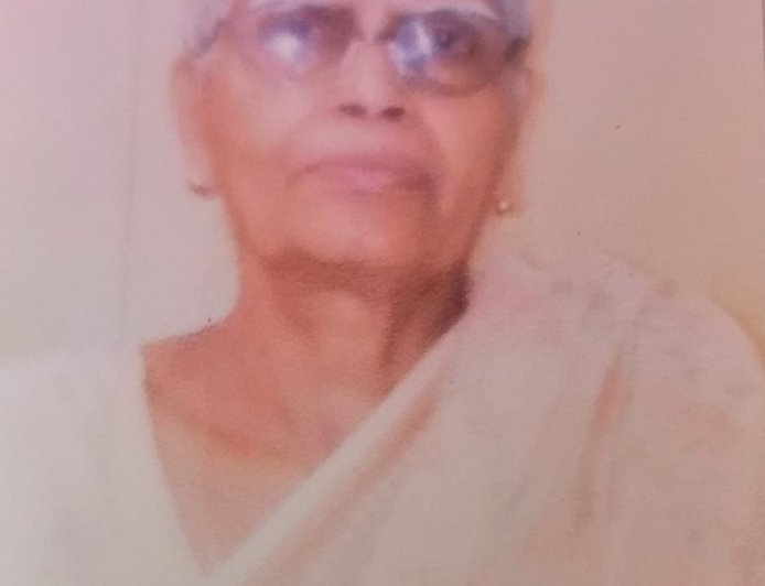 विश्व हिंदू परिषदेच्या पहिल्या  कारसेविका  प्रभावती सारोळकर निवर्तल्या