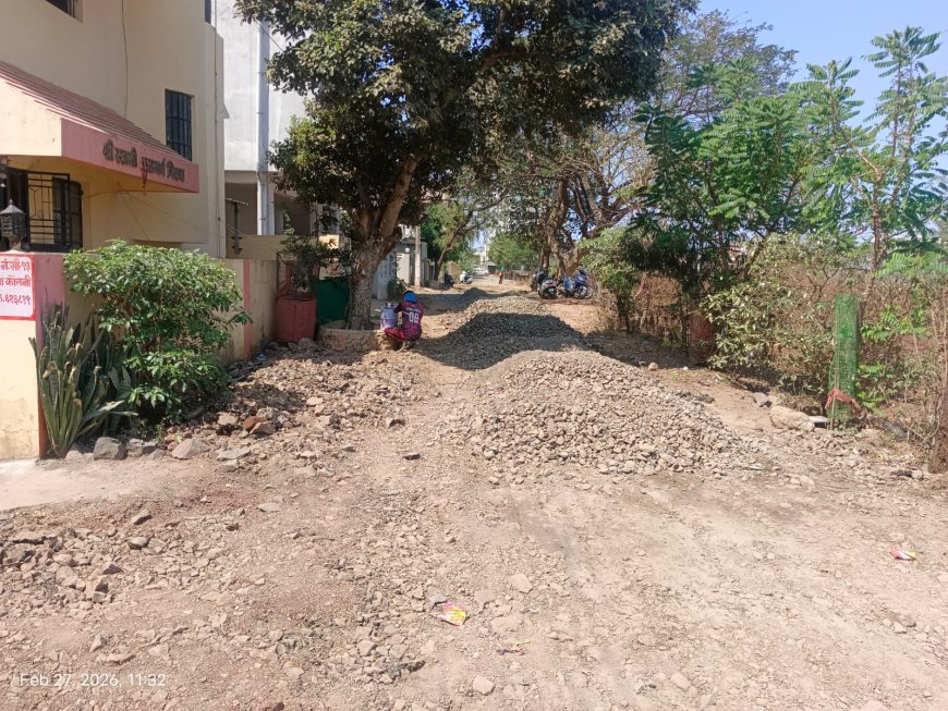 प्र.26 कृष्णा कॉलनीत रस्ते कामाची सुरुवात, मा.नगरसेविका राजश्री चव्हाण यांचा निधी