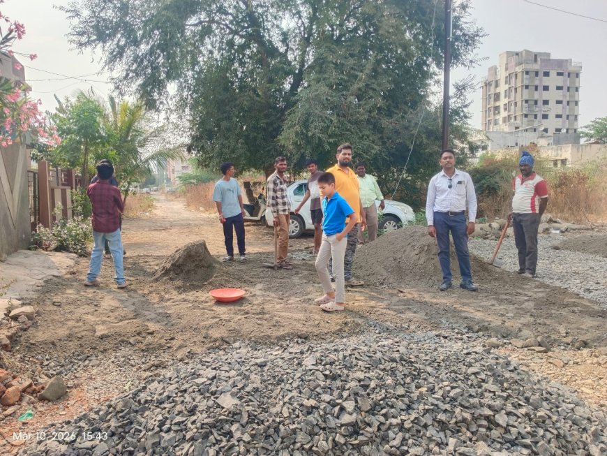प्र.26 रत्नमंजिरी नगरात रस्ते काम सुरु