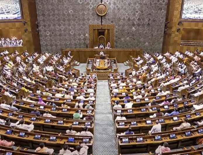 सोलापुरातून तीन खासदार, एक महिला राखीव?