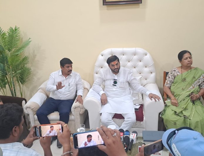 1400 कोटींची पा.पु.योेजना आणणार,पण करवाढ नाही : कोंड्याल