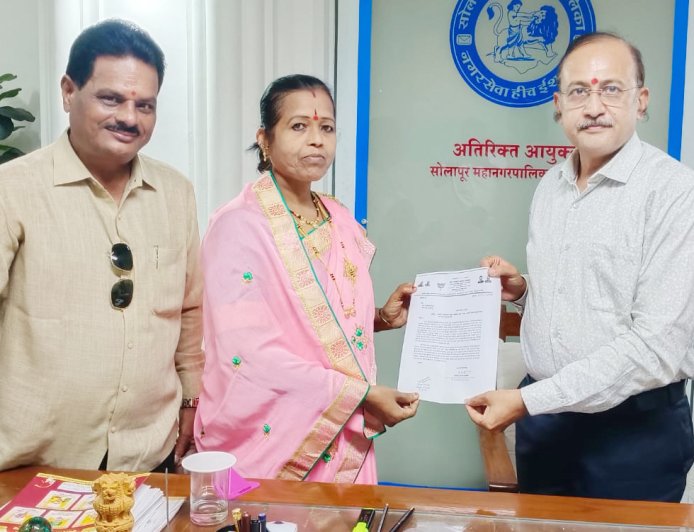 प्रभाग २६ मधील उखडलेल्या रस्त्यांचा प्रश्न ऐरणीवर; राजश्री चव्हाण यांचा मनपाकडे पाठपुरावा
