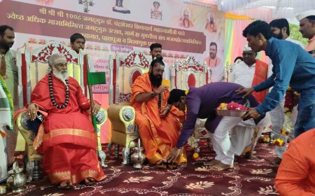 गुरू बमलिंगेश्‍वर बृहन्मठ मंदिरास कोटीचा निधी : आ. कोठे