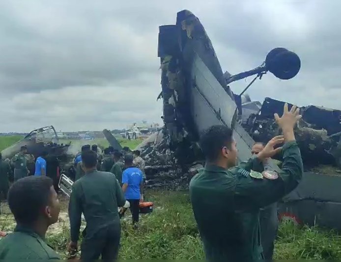 आसाममध्ये भारतीय वायू दलाच्या AN-32 विमानाला अपघात; जोरहाट एअरबेसवर लँडिंगदरम्यान आग