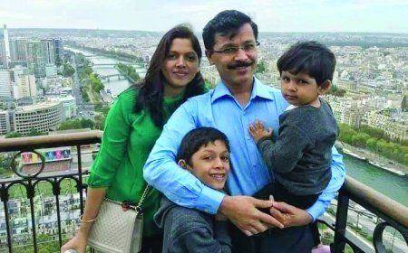IAS TUKARAM MUNDHE : तुकाराम मुंढेंच्या मुलाने पाचवीपर्यंत ६ शाळा बदलल्या!