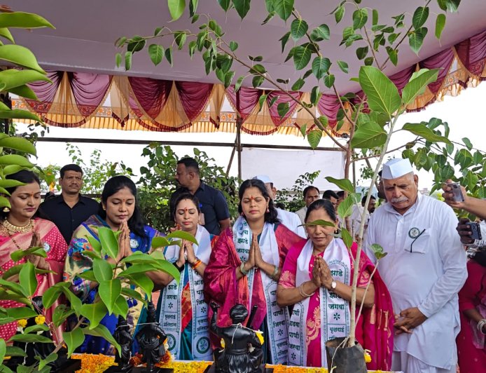 पर्यावरण रक्षक उपमहापौर ज्ञानेश्वरी देवकर यांचा वृक्षस्नेही निर्मल वारी, हरित वारी अभियान गौरव