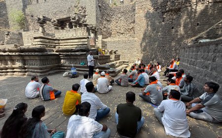 ऐतिहासिक भुईकोट किल्ल्यात विहिंपचा शस्त्रपूजन सोहळा