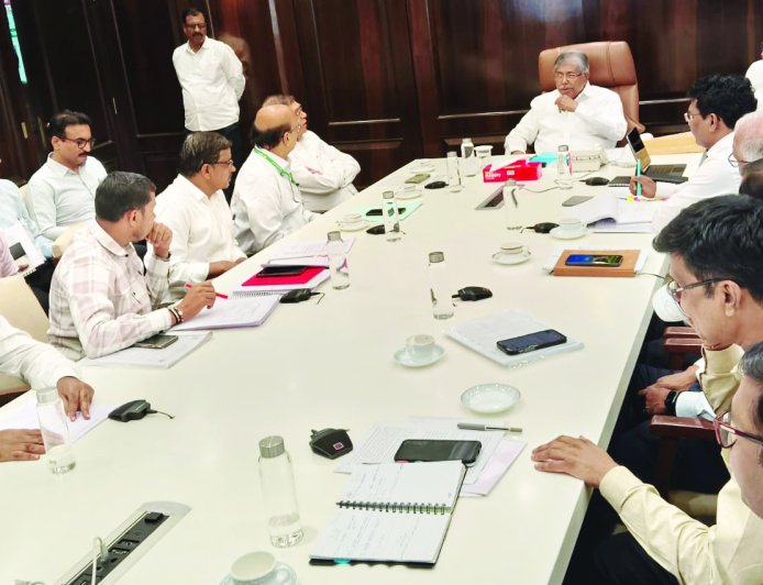 सिहगडमध्ये ३२ महिने थकीत वेतन १५ दिवसांत द्याय! भा.म.संघाचा लढा